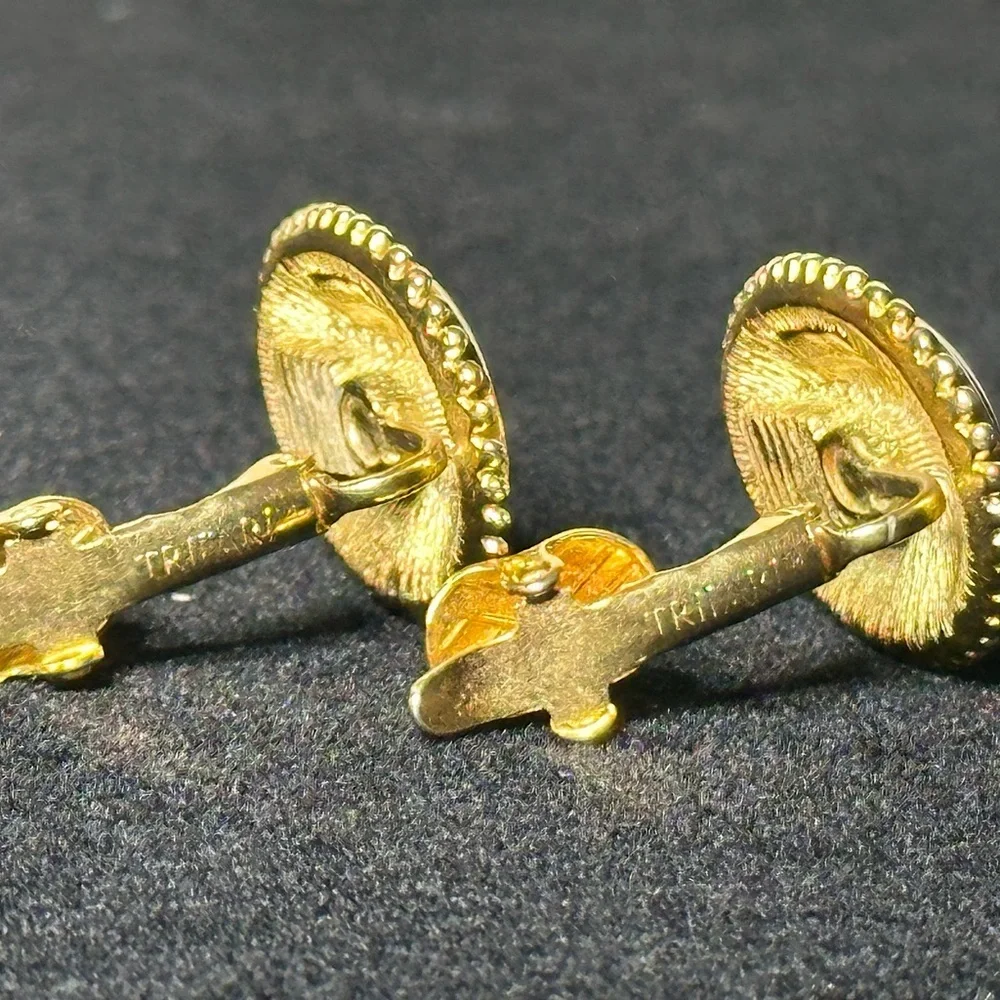 TRIFARI • Vintage Red Enamel & Gold Clip-on Signed Estate Earrings | GVC